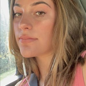 Meet your Posher, Liv